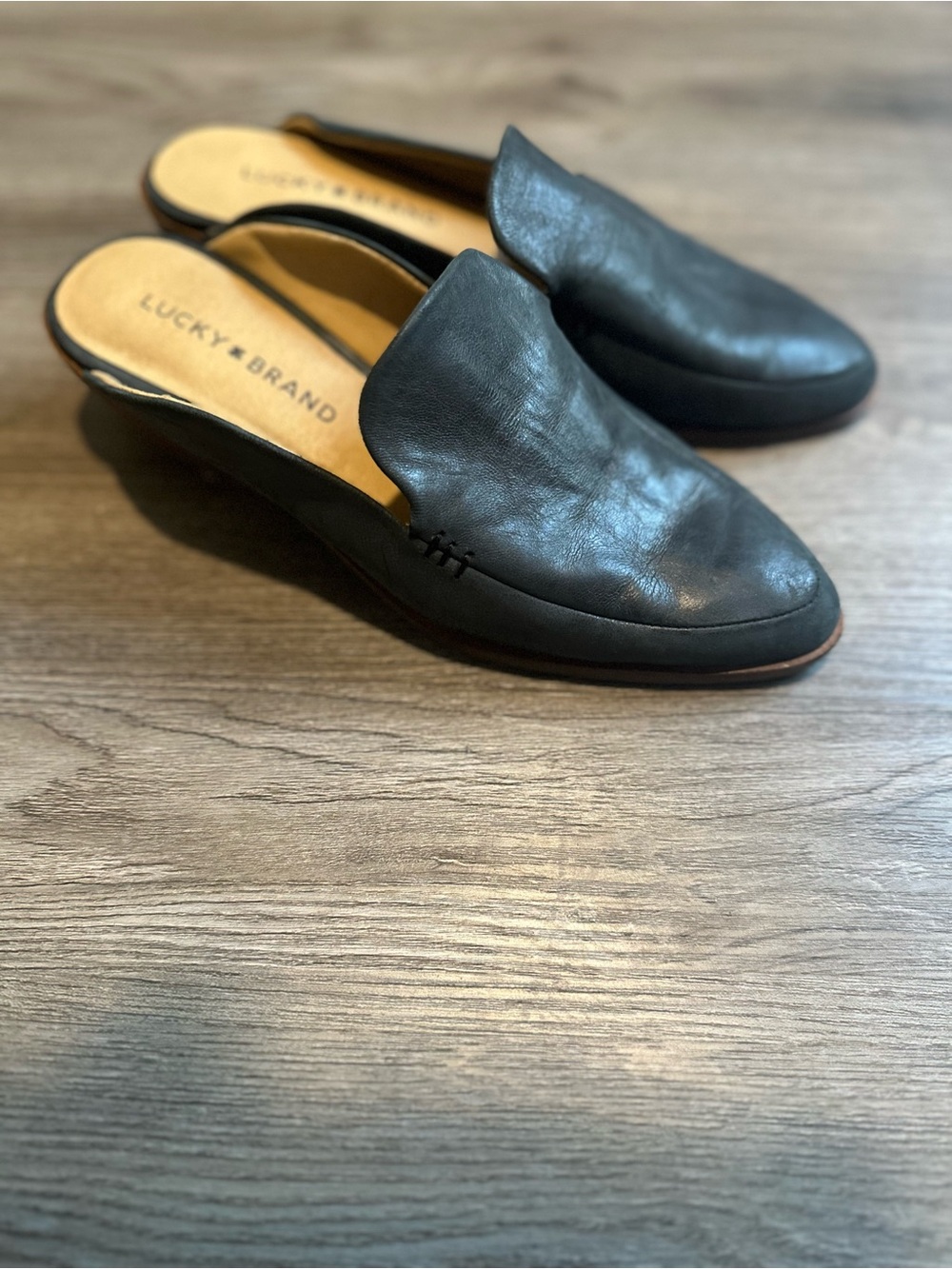 Lucky Brand Margrete Black Mule Womens size 6M Leather Pointed Toe